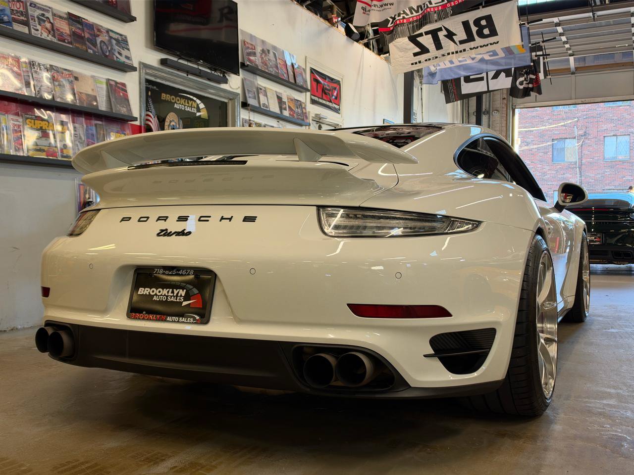 Used 2014 Porsche 911 4 Coupe AWD/4WD image 27