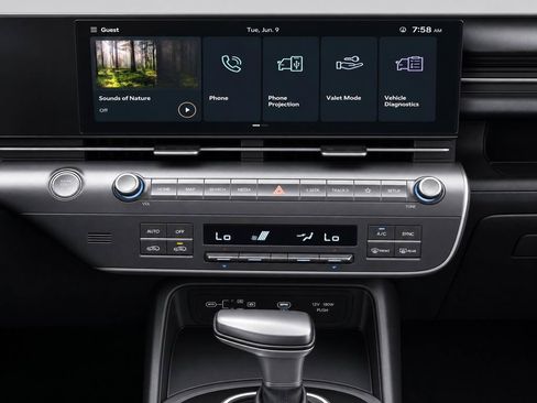 Used 2025 Hyundai Kona SEL FWD image 18