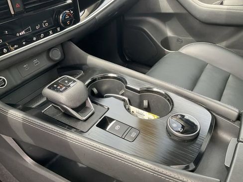 Certified 2023 Nissan Rogue SL AWD/4WD image 26