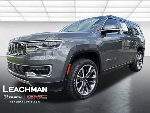 Used 2022 Jeep Wagoneer Series III w/ Premium Group I AWD/4WD image 8