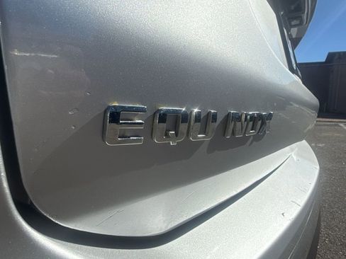 Used 2021 Chevrolet Equinox LT image 10