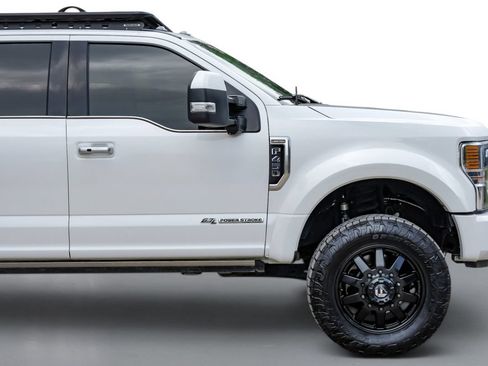 Used 2022 Ford F450 Limited w/ FX4 Off-Road Package AWD/4WD image 7