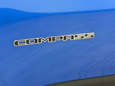 Used 2023 Jeep Compass Latitude image 11