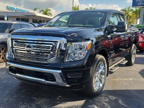 Used 2024 Nissan Titan SV w/ SV Convenience Package AWD/4WD image 31