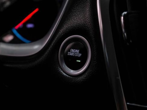 Used 2019 Chevrolet Traverse RS image 18