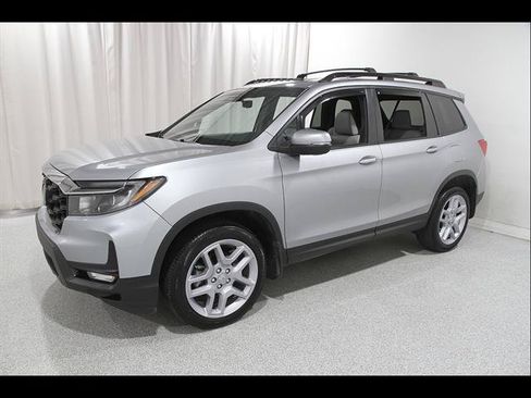 Used 2024 Honda Passport EX-L image 3