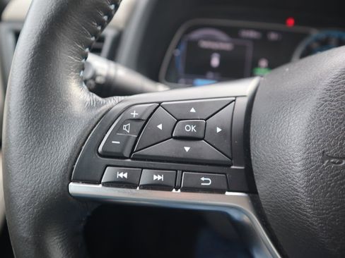 Used 2020 Nissan Leaf SL Plus image 22