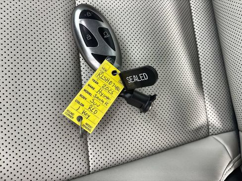 Certified 2025 Hyundai Santa Fe SEL w/ Tow & Go Package FWD image 27