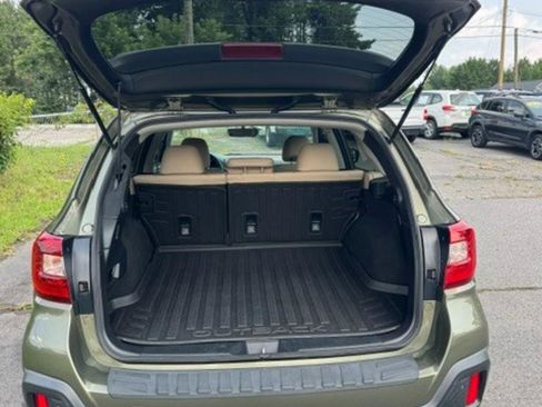 Used 2019 Subaru Outback 3.6R Limited w/ Popular Package #2 AWD/4WD image 18