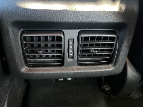 Used 2025 Toyota Camry LE image 23