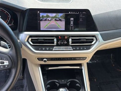 Used 2021 BMW 330i xDrive Sedan w/ Premium Package AWD/4WD image 22