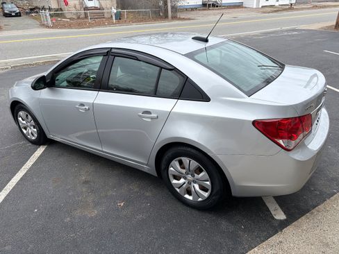 Used 2016 Chevrolet Cruze LS image 7