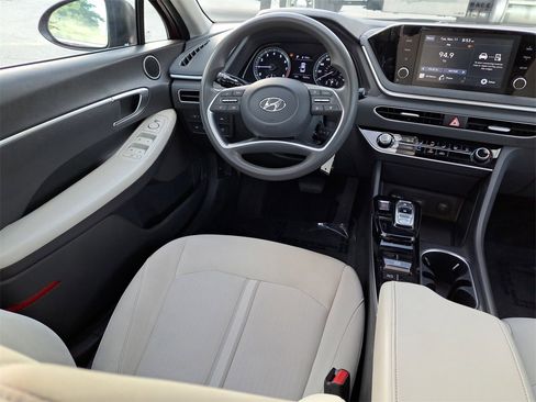 Used 2023 Hyundai Sonata SE image 10