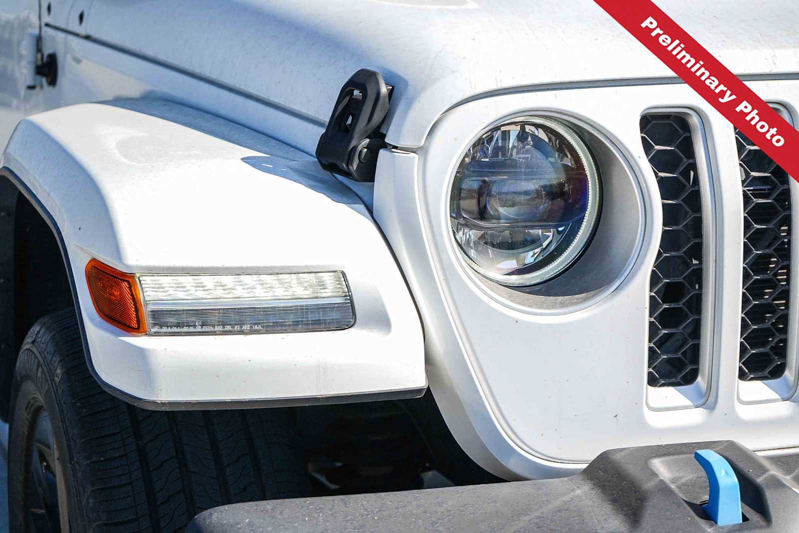 Used 2023 Jeep Wrangler Unlimited Sahara w/ Cold Weather Group AWD/4WD image 4