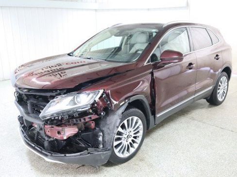 Used 2017 Lincoln MKC Reserve w/ Lincoln MKC Climate Package image 2