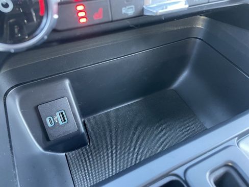 Used 2022 Ford F150 XLT w/ Equipment Group 302A High image 12