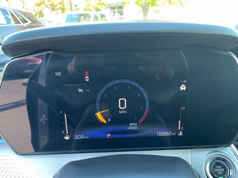 Used 2025 Chevrolet Trax LT image 39