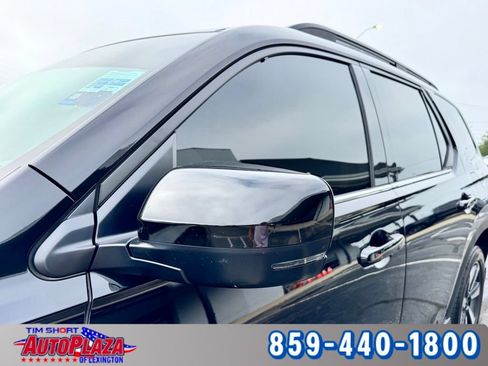 Used 2025 Honda Pilot Touring image 14