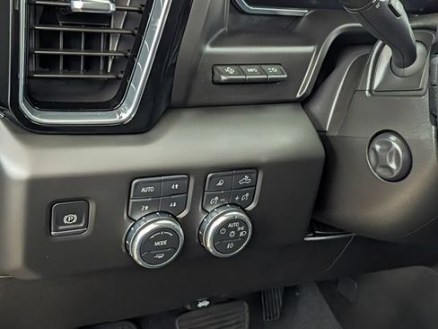Used 2026 GMC Sierra 1500 Denali w/ Denali Reserve Package AWD/4WD image 15