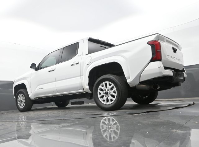 Used 2024 Toyota Tacoma SR5 RWD image 10