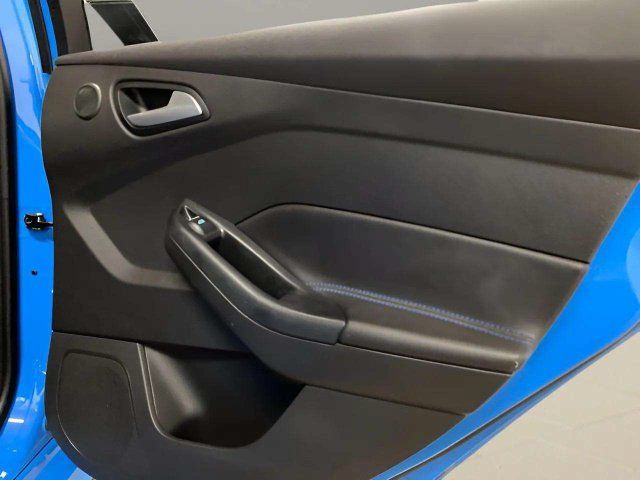 Used 2017 Ford Focus RS AWD/4WD image 77