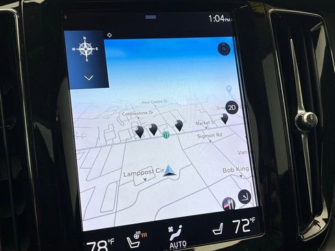 Used 2018 Volvo XC60 T5 Momentum w/ Vision Package image 13