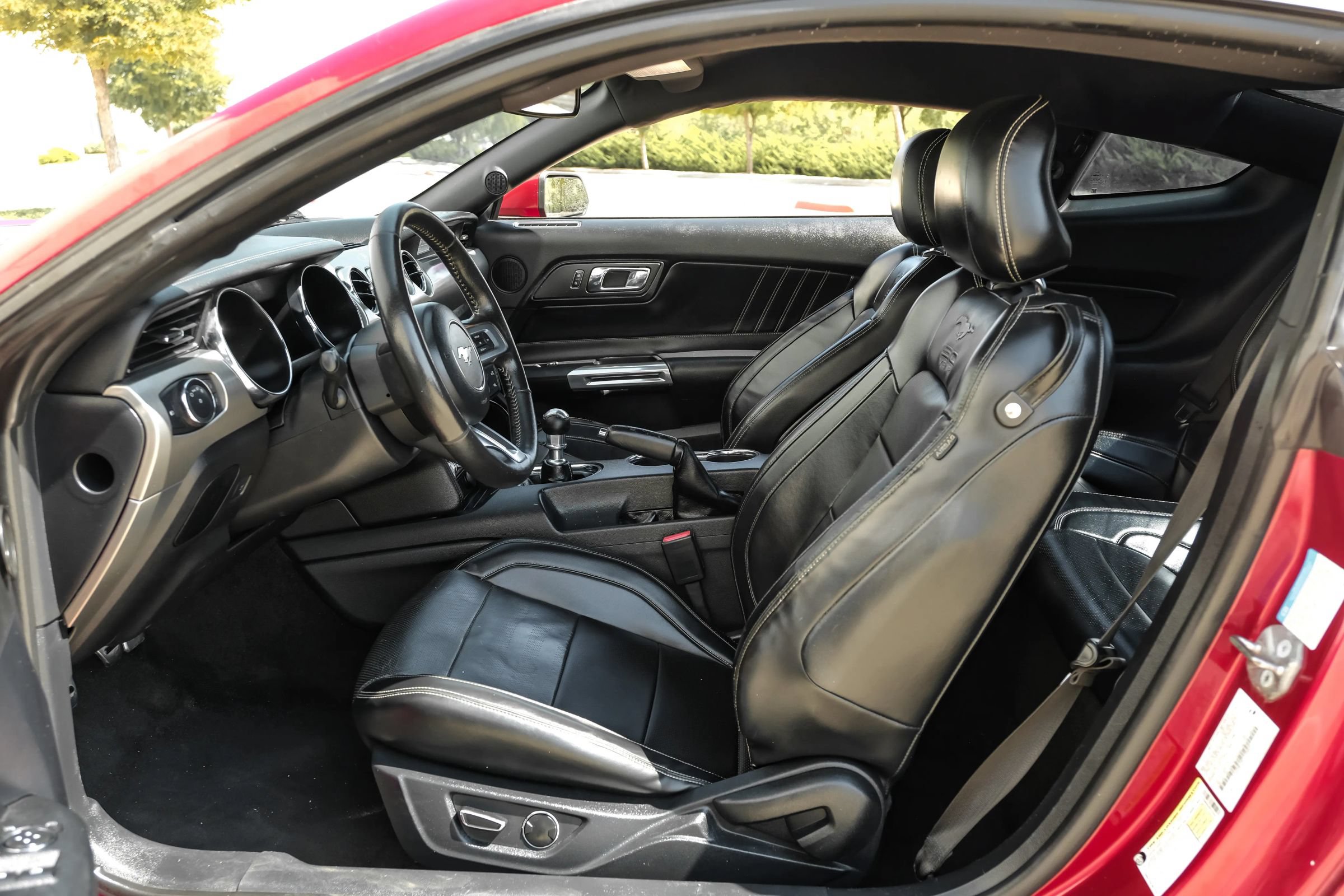 Used 2015 Ford Mustang GT Premium w/ GT Performance Package RWD image 4