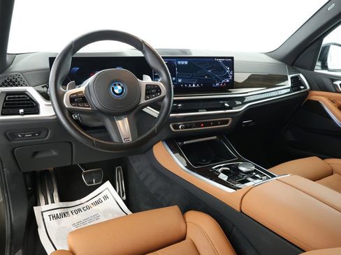 Used 2024 BMW X5 xDrive50e w/ M Sport Package image 11