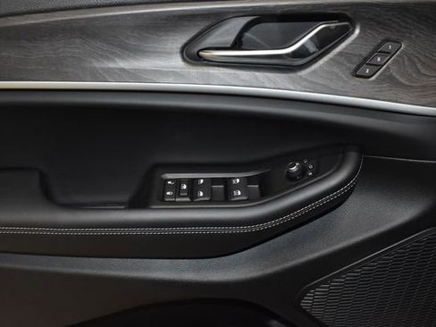 New 2025 Jeep Grand Cherokee L Limited w/ Trailer Tow Package image 27