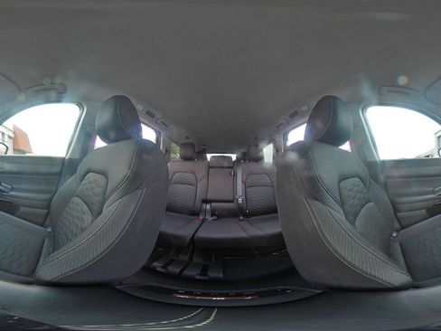 Used 2025 Nissan Pathfinder SV FWD image 44