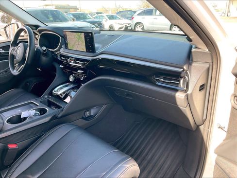 Used 2025 Acura MDX FWD w/ Technology Package image 18
