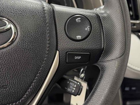 Used 2014 Toyota RAV4 XLE image 17