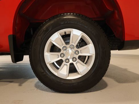 Used 2019 Chevrolet Silverado 1500 LT w/ All-Star Edition AWD/4WD image 20