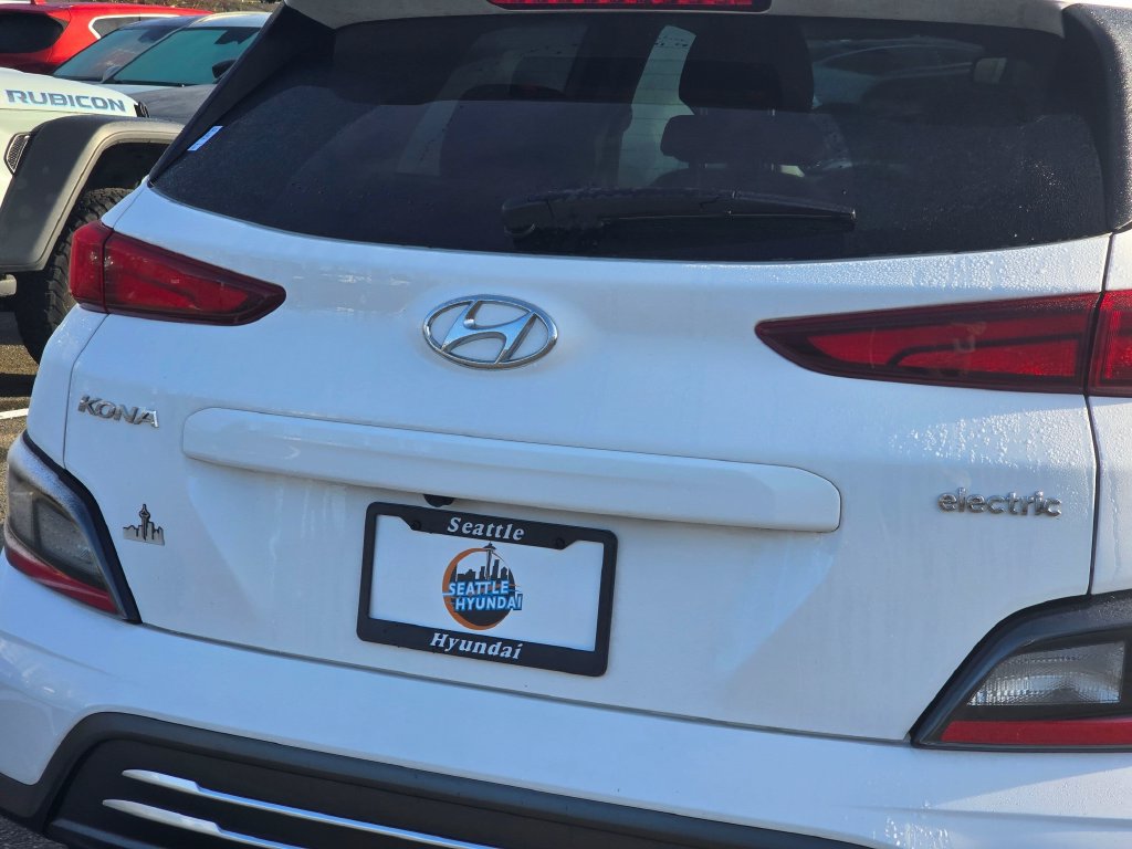 Used 2023 Hyundai Kona SE FWD image 13