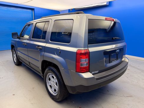 Used 2012 Jeep Patriot Sport FWD image 5