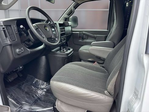 Used 2024 Chevrolet Express 2500 w/ Driver Convenience Package RWD image 11