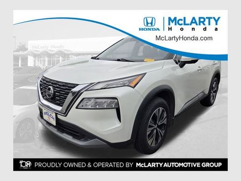 Used 2021 Nissan Rogue SV w/ Premium Package FWD image 1