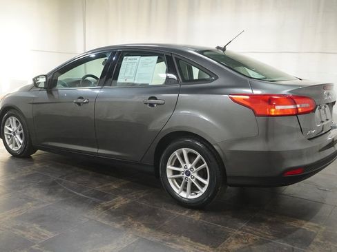 Used 2017 Ford Focus SE image 7