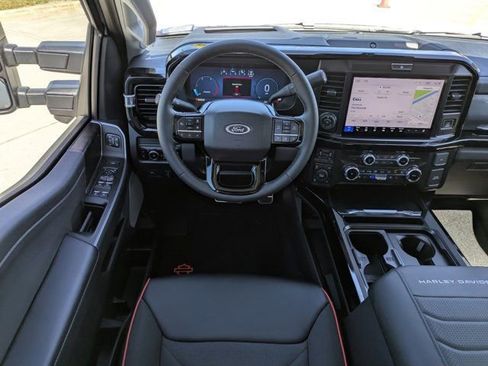 New 2026 Ford F250 Lariat w/ Black Appearance Package image 18