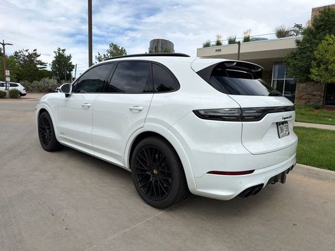 Used 2021 Porsche Cayenne GTS AWD/4WD image 2