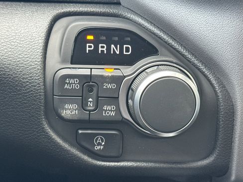 New 2026 RAM 1500 4x4 Crew Cab image 19