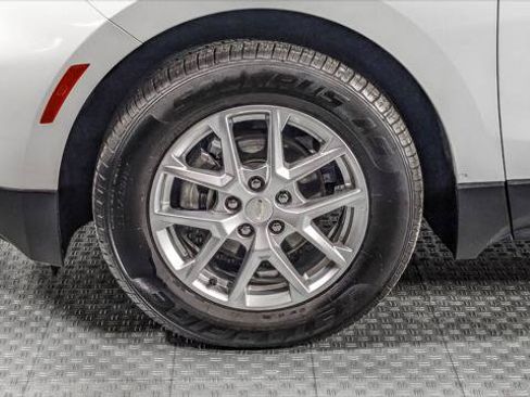 Used 2022 Chevrolet Equinox LT FWD image 34