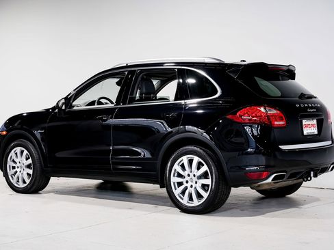 Used 2013 Porsche Cayenne Diesel AWD/4WD image 8