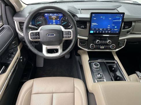 Certified 2024 Ford Expedition XLT AWD/4WD image 15