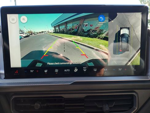 Used 2025 Ford Bronco Sport Badlands image 26