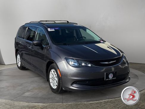 Used 2021 Chrysler Voyager Lxi FWD image 1