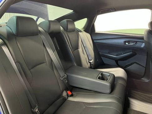 Used 2023 Honda Accord Sport image 13