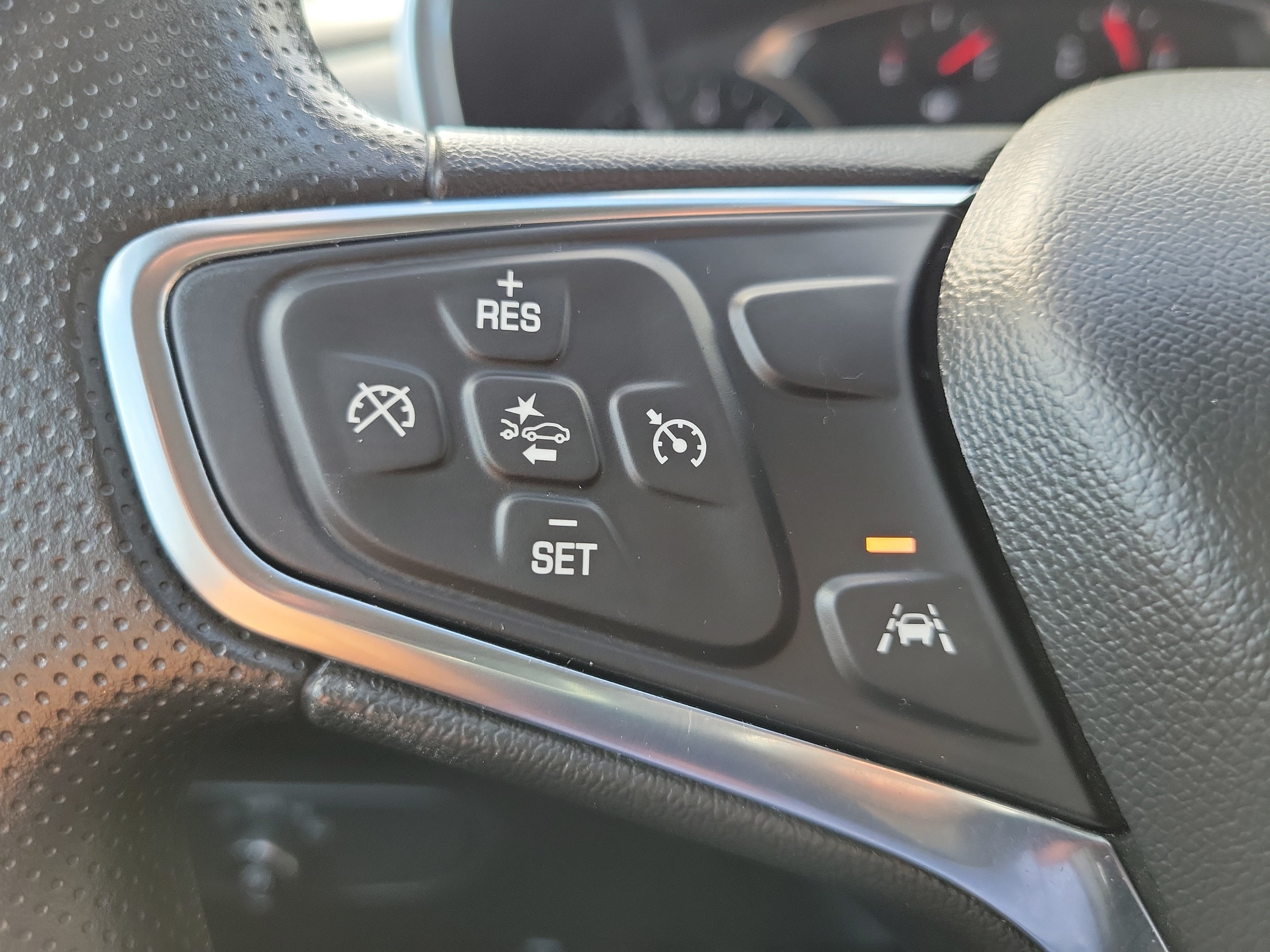 Used 2024 Chevrolet Equinox LS w/ LS Convenience Package FWD image 21