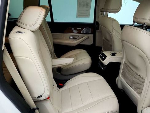 Used 2022 Mercedes-Benz GLS 450 4MATIC image 24