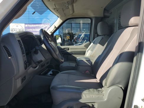 Used 2016 Nissan NV 2500 SL w/ Technology Package image 10